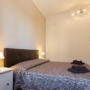 Cagliaritane Notti In Centro Casa de hóspedes